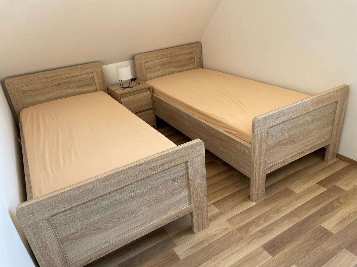 Apartman Studnice Na Vysocine โนเวมิสโต นา โมราเวีย ภายนอก รูปภาพ